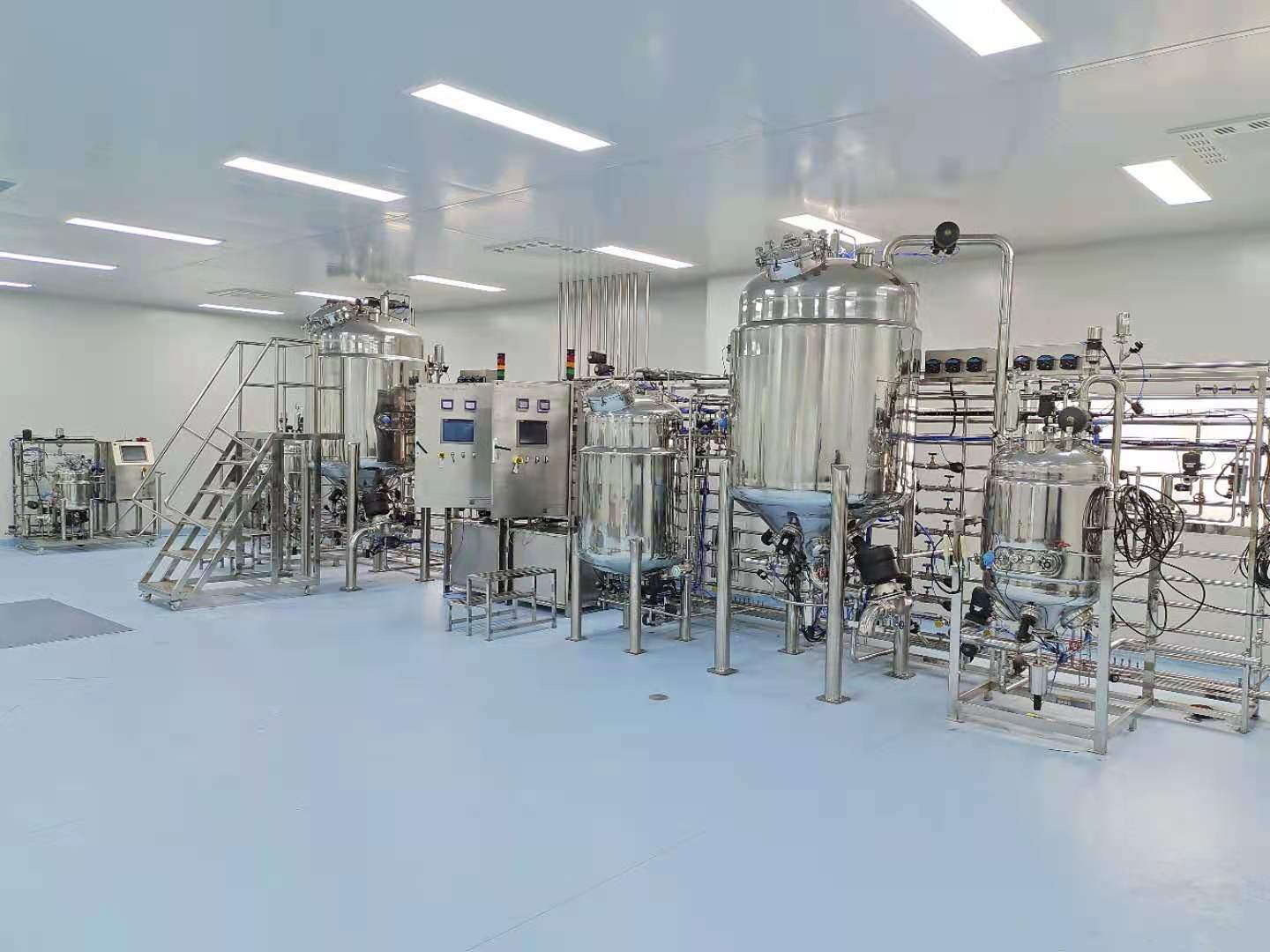 20-100、200-1000L不銹鋼植物細(xì)胞培養(yǎng)罐